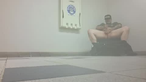 Snapshot of dee207 chatting on November 3, 2025, 4:41 pm dee207 online show from November 3, 2025, 4:41 pm