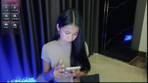 Snapshot of deedeedoll chatting on February 23, 2025, 1:24 am deedeedoll online show from February 23, 2025, 1:24 am