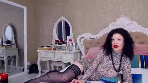 DeenaJay online show from September 13, 2025, 5:07 am