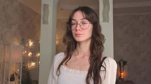 Amy online show from September 28, 2025, 7:19 pm