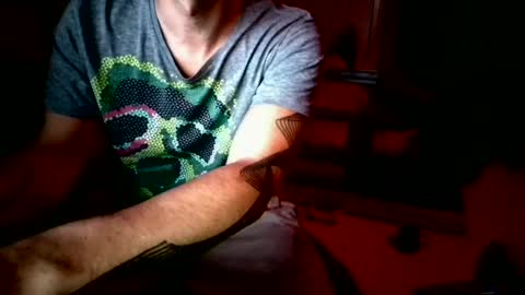 Snapshot of degrandis chatting on January 19, 2025, 12:38 am Luka Magic online show from January 19, 2025, 12:38 am