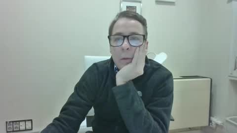 Snapshot of deimosmad chatting on December 14, 2025, 2:11 pm deimosmad online show from December 14, 2025, 2:11 pm