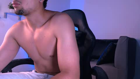 Snapshot of deivy_gram chatting on February 27, 2025, 12:21 am DEIVY online show from February 27, 2025, 12:21 am
