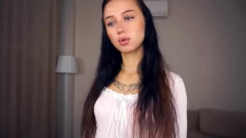 Snapshot of delanakimbral chatting on September 11, 2025, 7:52 am Hello everyone Im Tessa Make yourself comfortable. Were going to have fun together online show from September 11, 2025, 7:52 am