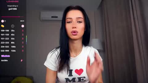 Snapshot of delanakimbral chatting on October 24, 2025, 7:05 am Hello everyone Im Tessa Make yourself comfortable. Were going to have fun together online show from October 24, 2025, 7:05 am