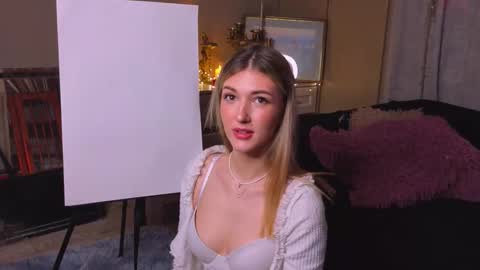 Snapshot of delcieodoherty chatting on December 5, 2025, 8:16 pm Adla online show from December 5, 2025, 8:16 pm