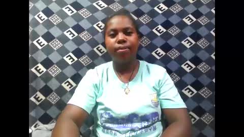 deliah712909 online show from November 18, 2025, 5:12 am