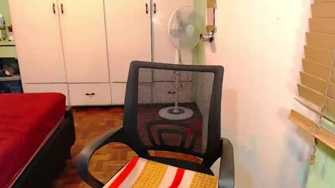 Snapshot of deliciosats chatting on December 8, 2024, 9:02 am Mercedes online show from December 8, 2024, 9:02 am