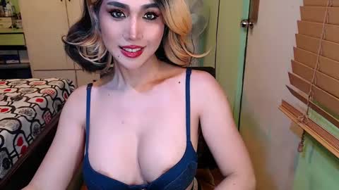 Snapshot of deliciosats chatting on March 1, 2025, 6:13 am Mercedes online show from March 1, 2025, 6:13 am