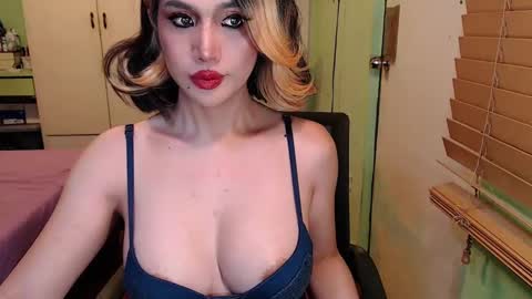 Snapshot of deliciosats chatting on March 12, 2025, 6:07 am Mercedes online show from March 12, 2025, 6:07 am