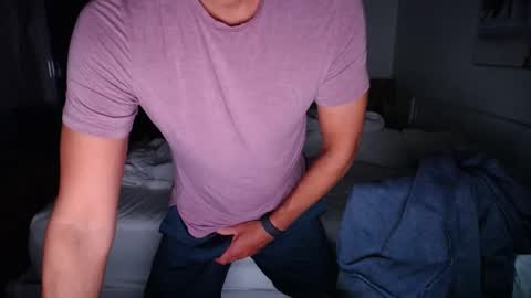 delicioso4u online show from October 1, 2025, 2:39 am