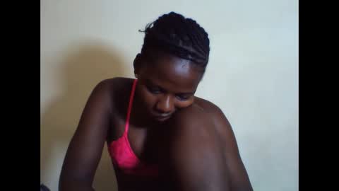 EVAH online show from October 20, 2025, 12:00 am