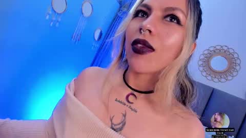 Snapshot of delilah_fix chatting on October 14, 2025, 9:04 pm della online show from October 14, 2025, 9:04 pm