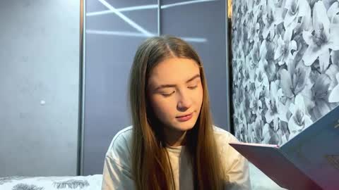 Lea online show from December 18, 2025, 8:15 pm