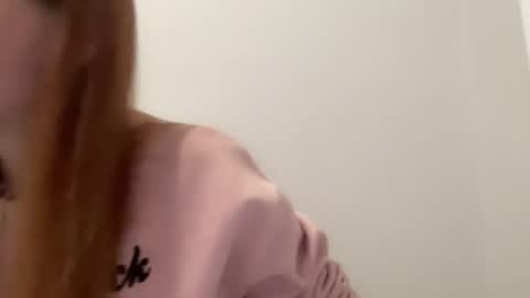 Snapshot of deliverysmile chatting on December 16, 2024, 11:28 pm Delivery online show from December 16, 2024, 11:28 pm