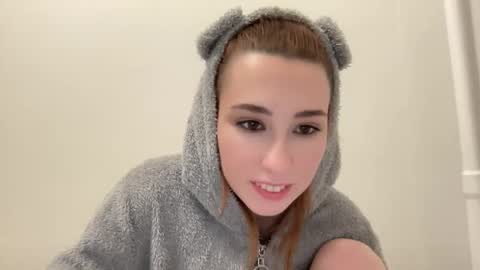 Snapshot of deliverysmile chatting on January 21, 2025, 11:02 pm Delivery online show from January 21, 2025, 11:02 pm