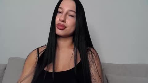 delly_love online show from September 15, 2025, 5:24 pm