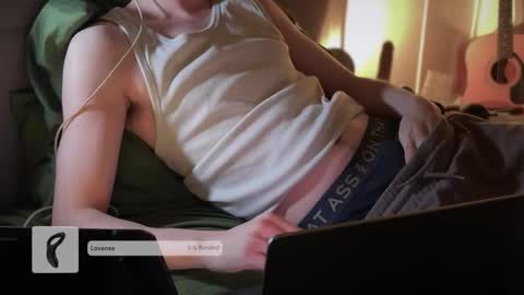 Snapshot of delpetious chatting on December 15, 2025, 11:20 pm Del Petious online show from December 15, 2025, 11:20 pm