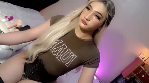 Chesca online show from December 24, 2024, 2:43 am