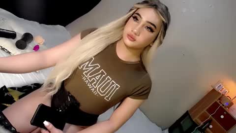 Chesca online show from January 5, 2025, 11:44 pm