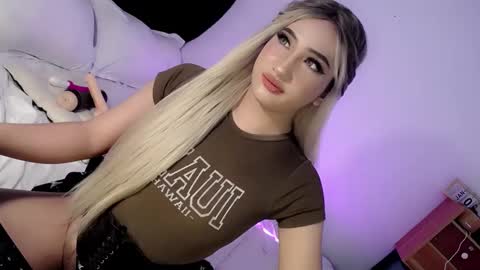 Chesca online show from January 13, 2025, 5:44 pm