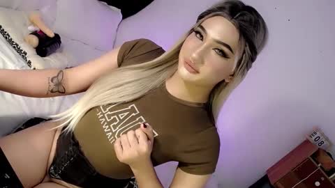 Chesca online show from February 16, 2025, 4:32 pm