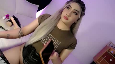 Chesca online show from September 9, 2025, 8:52 pm