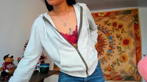 Snapshot of demeter__ chatting on December 6, 2024, 9:24 pm demeter__ online show from December 6, 2024, 9:24 pm