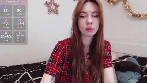 Snapshot of demiamour chatting on January 1, 2025, 10:00 am Demi. not your babybabebb and other shit online show from January 1, 2025, 10:00 am