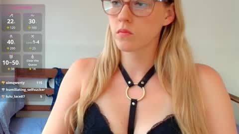 demigoddesslexie online show from December 14, 2025, 2:50 am