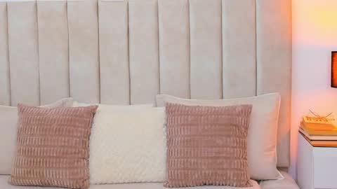 Snapshot of demyrose chatting on December 6, 2024, 11:22 am DEMY online show from December 6, 2024, 11:22 am