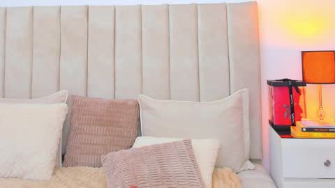 Snapshot of demyrose chatting on February 17, 2025, 8:09 am DEMY online show from February 17, 2025, 8:09 am