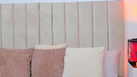 Snapshot of demyrose chatting on March 1, 2025, 2:15 am DEMY online show from March 1, 2025, 2:15 am