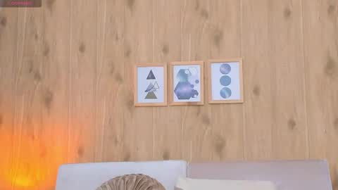 Snapshot of demyrose chatting on November 1, 2025, 1:02 pm DEMY online show from November 1, 2025, 1:02 pm