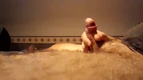 den2807 online show from September 12, 2025, 6:52 pm