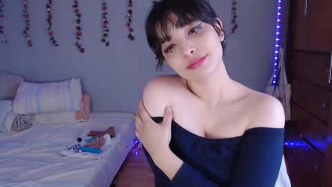 Snapshot of deni_bloom chatting on December 12, 2024, 8:10 pm Denisse    schedule Monday to Friday 1300-1900 mexican time Saturday-maybe it could be a surprise IDEPENDENT MODEL online show from December 12, 2024, 8:10 pm