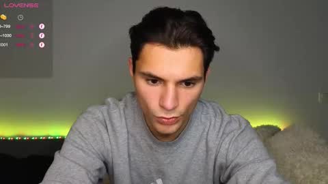 Snapshot of denlover chatting on October 28, 2025, 8:40 am Den online show from October 28, 2025, 8:40 am