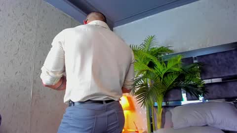 dennis_cox_ online show from February 15, 2025, 3:28 pm