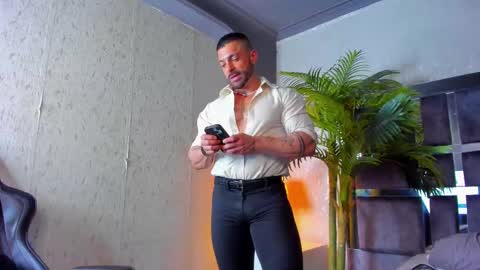 dennis_cox_ online show from March 10, 2025, 10:04 am