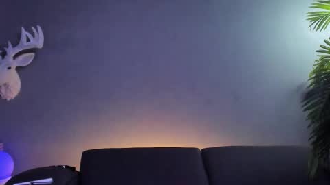 dennis_cox_ online show from December 17, 2025, 6:30 am