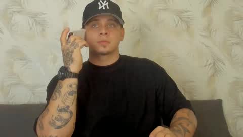 dennis munera online show from December 24, 2024, 10:44 am