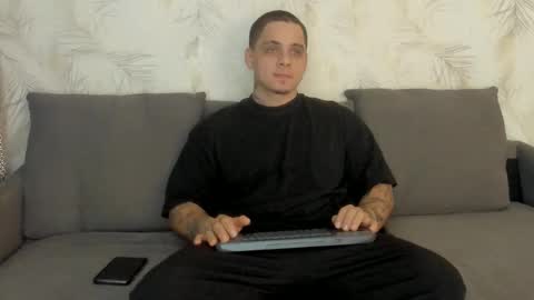 dennis munera online show from January 17, 2025, 11:38 am