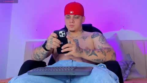 dennis munera online show from September 18, 2025, 11:56 am