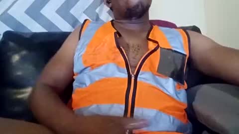 Snapshot of dentzo chatting on December 2, 2024, 6:30 am mastER blACK online show from December 2, 2024, 6:30 am