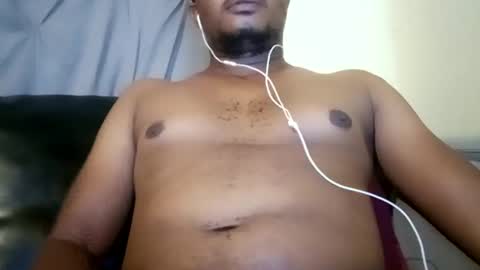 Snapshot of dentzo chatting on February 3, 2025, 12:36 pm mastER blACK online show from February 3, 2025, 12:36 pm