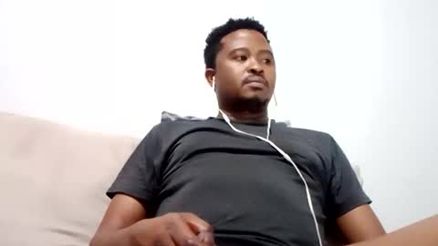 Snapshot of dentzo chatting on October 10, 2025, 11:15 pm mastER blACK online show from October 10, 2025, 11:15 pm