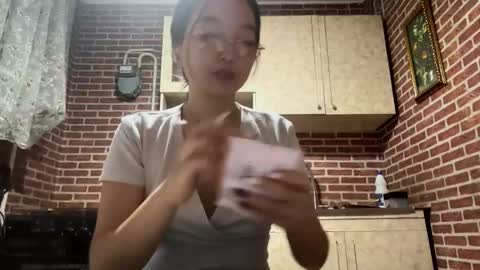 Snapshot of denysebernacchi chatting on September 27, 2025, 1:16 pm Emma online show from September 27, 2025, 1:16 pm