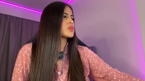 Dereck online show from November 28, 2025, 4:04 am