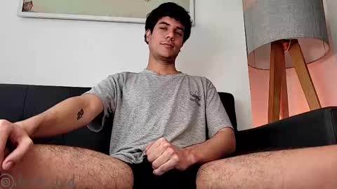 Derek independent model  online show from February 28, 2025, 4:53 pm