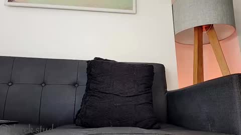 Derek independent model  online show from March 9, 2025, 5:28 pm